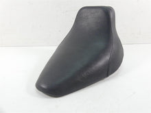 Load image into Gallery viewer, 1999 Harley FXSTS Softail Springer Ultima Shootout Style Gel Driver Seat Saddle