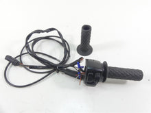 Load image into Gallery viewer, 2009 Harley XR1200 Sportster Right Control Switch + Throttle - Read 71684-06A