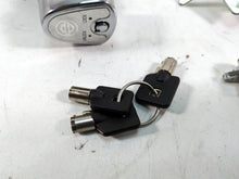 Load image into Gallery viewer, 2006 Harley Touring FLHTCUI Electra Glide Ignition Switch Key Lock Set 71572-06 | Mototech271
