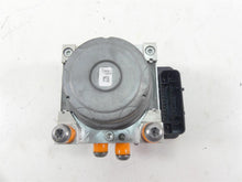 Load image into Gallery viewer, 2017 BMW R1200GS GSW K50 Abs Brake Pump Pressure Module 34518566956 8566955