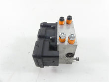 Load image into Gallery viewer, 2011 Harley Touring FLTRU Road Glide Abs Brake Pump Unit Module 40601-08A | Mototech271