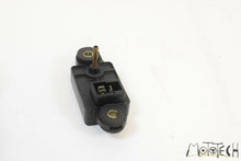 Load image into Gallery viewer, 1995 Yamaha V Max 1200 Intake Boost Pressure Sensor 22N-82380-10-00 | Mototech271