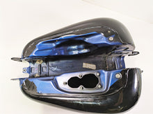 Load image into Gallery viewer, 2018 Harley FLHCS Softail Heritage 115th Fuel Tank 2-Tone - No Dents 61000674