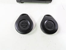 Load image into Gallery viewer, 2010 Harley VRSCF Muscle Rod Tssm Security Flasher Module & Key Fob 69976-08