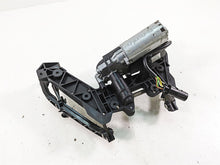 Load image into Gallery viewer, 2007 BMW R1200RT K26 Windshield Screen Adjuster Motor + Mount 46637681433 | Mototech271