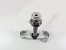 Load image into Gallery viewer, 2016 BMW R1200RS K54 Lower Triple Tree Steering Clamp 8549422 31428549594 | Mototech271