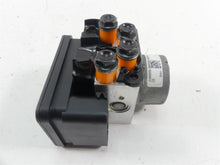 Load image into Gallery viewer, 2017 Triumph Thruxton 1200 R Abs Brake Pump Module Unit T2021931 | Mototech271