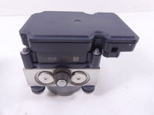 Load image into Gallery viewer, 2015 Yamaha YZF-R1M Abs Brake Pump Module 2CR-85930-00-00 2CR-85930-09-00 | Mototech271