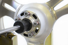 Load image into Gallery viewer, 2002 Kawasaki Vulcan 1500 Mean Streak Front Wheel Rim 17x3.5 Straight 41073-1670 | Mototech271