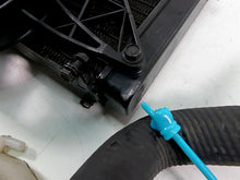 Load image into Gallery viewer, 2005 Harley VRSCSE CVO V-Rod Radiator Fans Reservoir Hoses 26722-04 | Mototech271