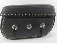 Load image into Gallery viewer, 2002 Yamaha XVS1100 V-Star Right Leatherlyke Saddlebag - Read ACC625 | Mototech271