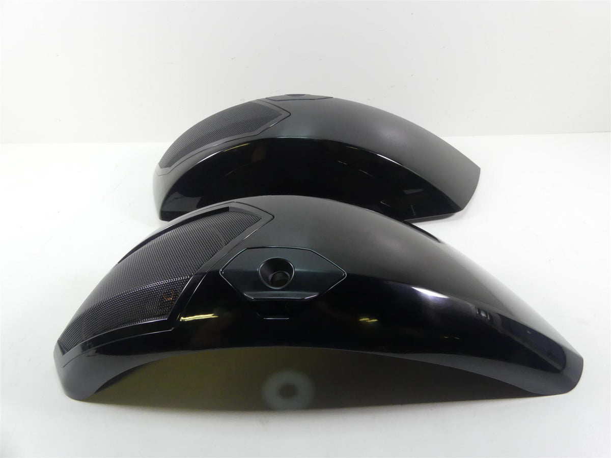 2015 Victory Cross Country Ball L+R Saddle Bag Lid DS18