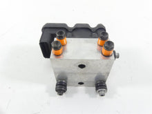Load image into Gallery viewer, 2009 Harley FLHTCU SE4 CVO E-Glide Abs Brake Pump Pressure Module Unit 40601-08A