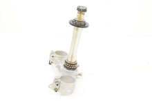 Load image into Gallery viewer, 2007 Kawasaki ZX6R Ninja Lower Triple Tree Steering Clamp 44037-0074 | Mototech271