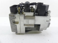 Load image into Gallery viewer, 2003 BMW R1150 GS R21 Abs Brake Pump Block Module Integral 34517660909