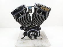 Load image into Gallery viewer, 2006 Harley Touring FLHXI Street Glide Runnin 88 Engine Motor 31k -Vid 19261-06C