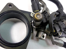 Load image into Gallery viewer, 2013 Harley VRSCF Muscle Vrod Fuel Gas Petrol Injectors Set 27662-01B 27665-01A