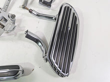 Load image into Gallery viewer, 2010 Harley Touring FLHXSE CVO Street Glide Floorboard Footpeg Set Read 51498-09