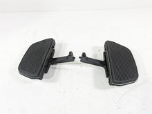 Load image into Gallery viewer, 2008 Harley Touring FLHTCU E-Glide 105TH Passenger Floor Board Set 52719-93B | Mototech271