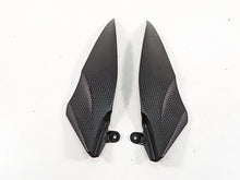 Load image into Gallery viewer, 2007 Yamaha R1 YZFR1 Side Trim Infill under Tank Side Cover Fairing 4C8-24139-00 | Mototech271