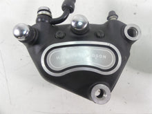 Load image into Gallery viewer, 2006 Harley Touring FLHTCUI Electra Glide Front Brake Caliper Set 44046-00D | Mototech271