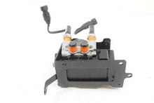 Load image into Gallery viewer, 2017 Indian Chieftain Abs Module Brake Pump & Bracket 2204981 | Mototech271