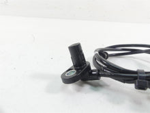 Load image into Gallery viewer, 2022 Yamaha MT09 FZ09 Rear Wheel Abs Speed Sensor B7N-85980-00-00 | Mototech271