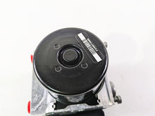 Load image into Gallery viewer, 2010 BMW R1200RT K26 Abs Brake Pump Unit Module 34517715109 7715107 | Mototech271