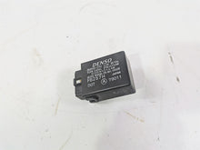 Load image into Gallery viewer, 2006 Yamaha XVS650 V-Star Classic Turn Signal Flasher Relay 2UJ-83350-01-00