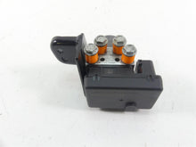 Load image into Gallery viewer, 2015 Harley FLD Dyna Switchback Abs Brake Pump Module 48340-12 | Mototech271