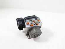Load image into Gallery viewer, 2020 Harley Touring FLHX Street Glide Abs Brake Pump Module Unit 41100104C
