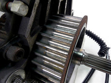 Load image into Gallery viewer, 2004 Harley Touring FLHTCUI Electra Glide 5 Speed Transmission Gear Box 33035-04 | Mototech271