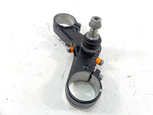 Load image into Gallery viewer, 2009 BMW R1200 GS K25 Lower Triple Tree Steering Clamp 31427718343 | Mototech271