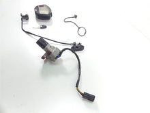 Load image into Gallery viewer, 2008 Ducati 848 SBK Speedometer Gauge 1k Ignition Switch Key 40610733A 59820541A | Mototech271