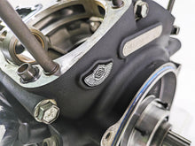 Load image into Gallery viewer, 2003 Harley Dyna FXDL Low Rider 100TH Motor Engine Crank Case Shaft 24597-99C | Mototech271