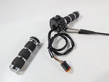 Load image into Gallery viewer, 2006 Harley Sportster XL883 Low Right Hand Control Switch 71684-06A 71683-06A