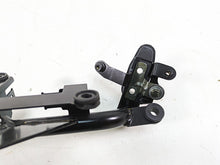 Load image into Gallery viewer, 2002 Yamaha FZ1 FZS1000 Fazer Front Fairing Stay Holder Carrier 5LV-28356-00-00