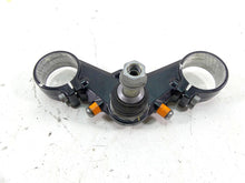 Load image into Gallery viewer, 2009 BMW R1200 GS K25 Lower Triple Tree Steering Clamp 31427718343 | Mototech271
