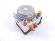 Load image into Gallery viewer, 2017 BMW R1200RT RTW K52 Abs Brake Pump Module 34518566956