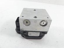 Load image into Gallery viewer, 2013 Harley Touring FLHTK Electra Glide Abs Brake Pump Unit Module 40601-08A | Mototech271