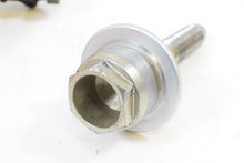 Load image into Gallery viewer, 2016 Harley Touring FLHTCU Electra Glide Lower Triple Tree 45900091A | Mototech271