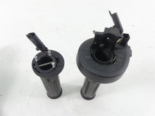 Load image into Gallery viewer, 2017 BMW R1200RT K52 Heated Left Right Throttle Grip Set 61318552117 61318552122 | Mototech271