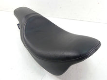 Load image into Gallery viewer, 2006 Harley Touring FLHTCU SE E-Glide Drag Specialties Predator Seat 08011061 | Mototech271