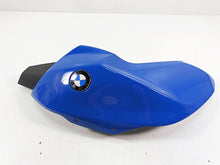 Load image into Gallery viewer, 2016 BMW R1200R K53 Right Tank Fairing Cover Set Cordoba Blue 46638534300
