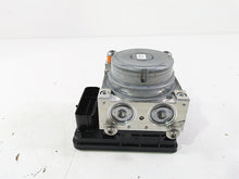 Load image into Gallery viewer, 2018 BMW R1200GS GSW K50 Abs Brake Pump Module 34518566956 8566955 | Mototech271