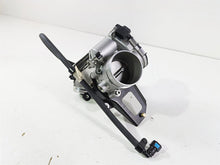 Load image into Gallery viewer, 2019 Indian Chieftain Limited Throttle Body & Intake Manifold 1204685 | Mototech271