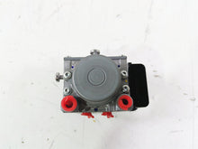 Load image into Gallery viewer, 2020 Triumph Daytona 765 Moto2 Abs Brake Pump Unit Module T2022854 | Mototech271