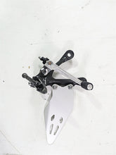 Load image into Gallery viewer, 2020 Kawasaki ZX6R Ninja Left Footpeg Foot Peg Shifter Lever 35063-0160-18R | Mototech271