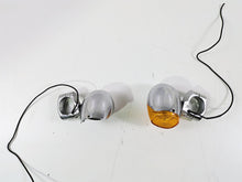Load image into Gallery viewer, 2002 Indian Spirit Deluxe Front Blinker Turn Signal Housing Set 66-039 66-038