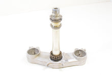 Load image into Gallery viewer, 2006 Kawasaki ZX6R ZX636 Ninja Lower Triple Tree Steering Yoke 44037-0020 | Mototech271
